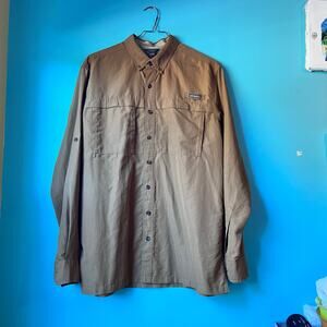 Eddie Bauer Hiking Shirt Mens Size XL Button down Front Pockets Vents on back